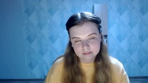 Snapshot of melina_beauty chatting on May 22, 8:47 pm Melina online show from May 22, 8:47 pm