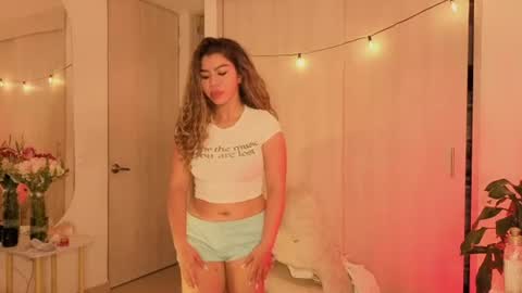 Snapshot of melina_ferrer1 chatting on July 11, 3:20 am EI online show from July 11, 3:20 am