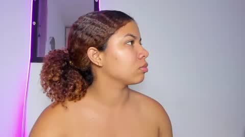 Snapshot of melinamartins chatting on June 14, 10:56 pm M E L I N A online show from June 14, 10:56 pm