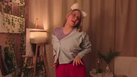 Alice - online show from April 16, 7:14 pm