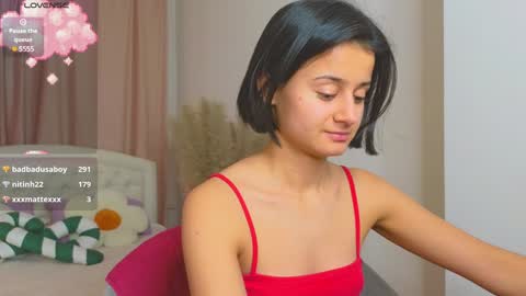 Snapshot of melisa_vong chatting on December 21, 12:38 pm Victoria online show from December 21, 12:38 pm