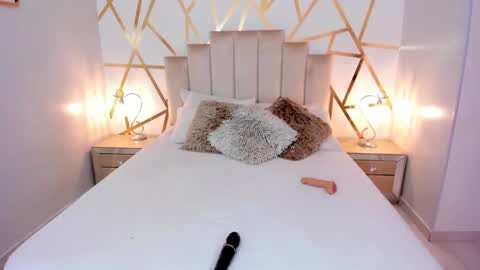 melisagrayy online show from April 14, 11:05 am