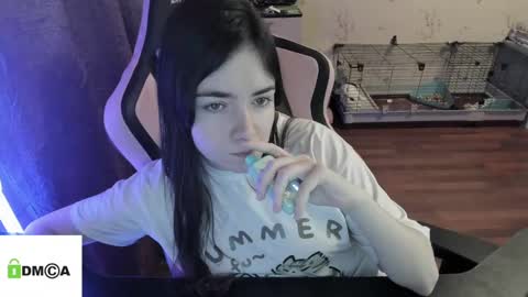 Snapshot of melisanilson chatting on February 10, 4:19 am melisanilson online show from February 10, 4:19 am