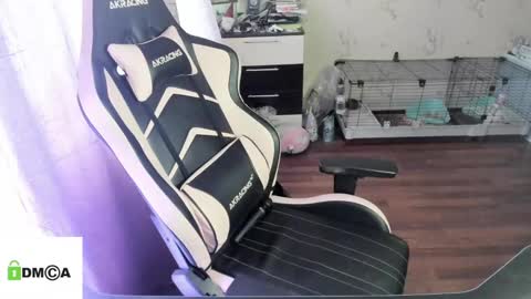 Snapshot of melisanilson chatting on February 18, 7:10 am melisanilson online show from February 18, 7:10 am