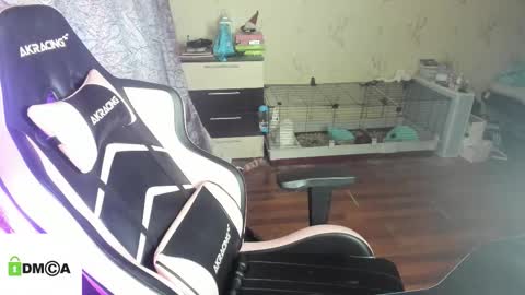 melisanilson online show from March 13, 3:46 am