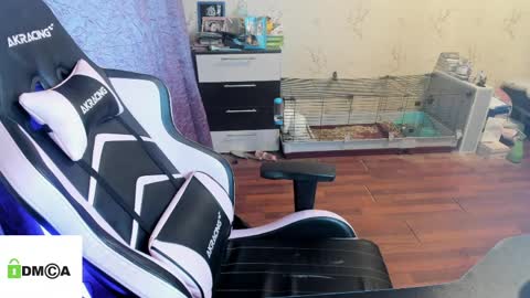 melisanilson online show from April 5, 2:31 am