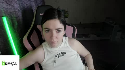 melisanilson online show from April 6, 3:04 am