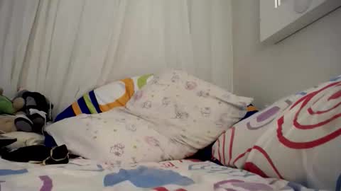 melishanton online show from December 16, 11:32 pm