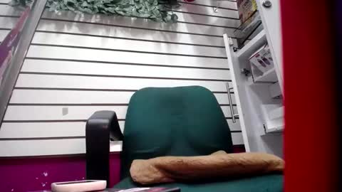 melishanton online show from February 9, 5:06 pm