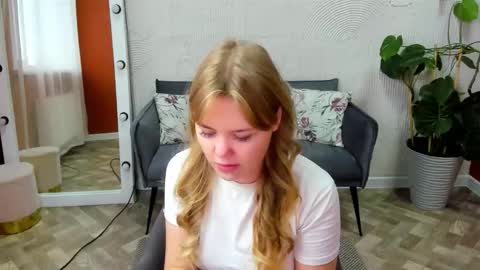 Sophia online show from September 26, 4:27 am