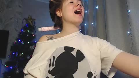 Melissa  Ray online show from December 31, 1:36 am