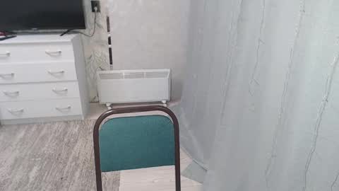 Melissa  Ray online show from February 7, 3:01 am