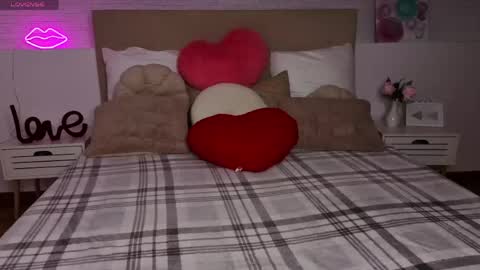 Melissa online show from April 13, 9:20 pm