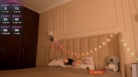 Lisaa online show from November 3, 5:20 am