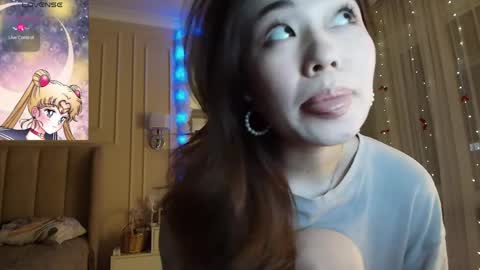 Lisaa online show from April 3, 1:42 pm