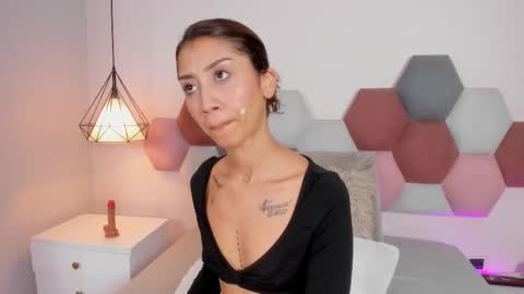 Melissa online show from March 27, 12:05 pm