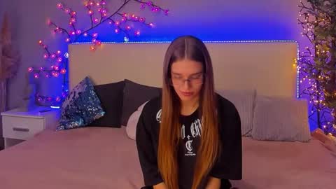 Snapshot of melissacrayzy chatting on November 27, 8:16 am MelissaCrayzy online show from November 27, 8:16 am