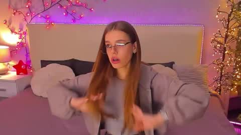 Snapshot of melissacrayzy chatting on January 13, 6:29 am MelissaCrayzy online show from January 13, 6:29 am