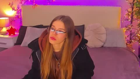 Snapshot of melissacrayzy chatting on January 18, 6:28 am MelissaCrayzy online show from January 18, 6:28 am