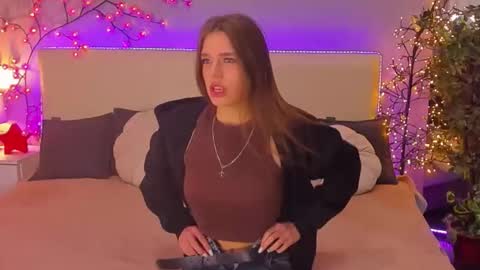 Snapshot of melissacrayzy chatting on February 6, 6:29 am MelissaCrayzy online show from February 6, 6:29 am