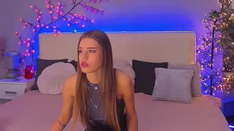 Snapshot of melissacrayzy chatting on March 2, 6:25 am MelissaCrayzy online show from March 2, 6:25 am