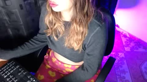 melissacut3x online show from April 15, 10:33 am