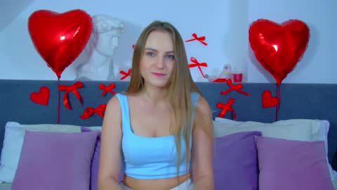 Snapshot of melissamelrey chatting on February 17, 4:15 pm MelissaBerry online show from February 17, 4:15 pm