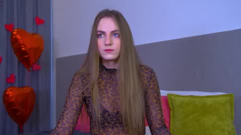 Snapshot of melissamelrey chatting on February 24, 7:44 am MelissaBerry online show from February 24, 7:44 am