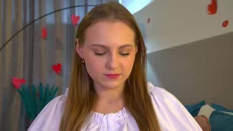 MelissaBerry online show from April 16, 9:43 am