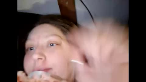 Snapshot of melissanicole87 chatting on February 3, 8:30 am HotMomma online show from February 3, 8:30 am