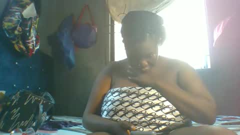 Melissa  online show from May 13, 7:39 am