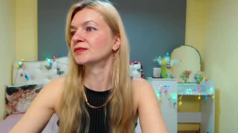 Melissa online show from April 8, 5:51 am