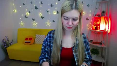 Snapshot of melissatylerbb chatting on April 30, 11:27 am Melissa online show from April 30, 11:27 am