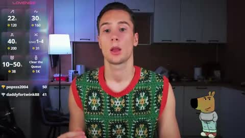 Snapshot of mell0wme chatting on December 9, 11:34 pm Mello online show from December 9, 11:34 pm