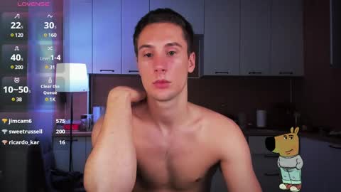 Snapshot of mell0wme chatting on December 15, 9:31 pm Mello online show from December 15, 9:31 pm