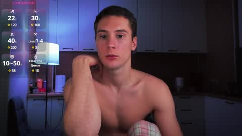 Snapshot of mell0wme chatting on December 25, 9:33 pm Mello online show from December 25, 9:33 pm