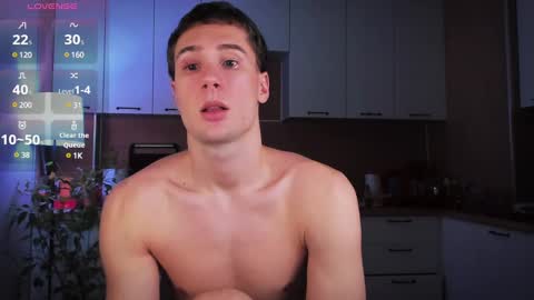 Snapshot of mell0wme chatting on January 7, 11:58 am Mello online show from January 7, 11:58 am