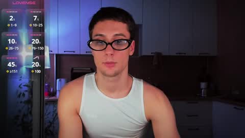 Snapshot of mell0wme chatting on January 13, 1:45 am Mello online show from January 13, 1:45 am