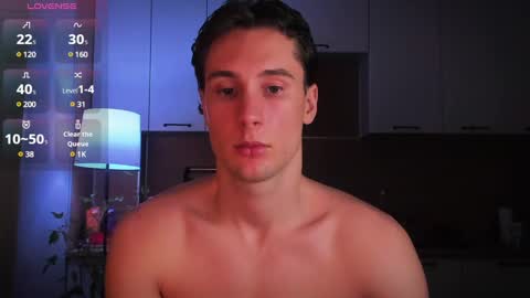 Snapshot of mell0wme chatting on January 29, 3:01 am Mello online show from January 29, 3:01 am