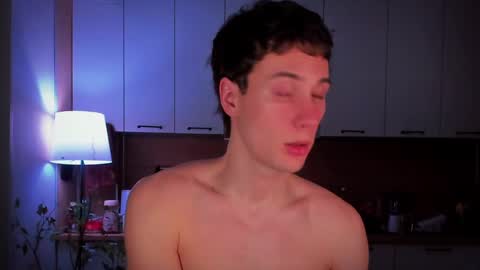 Snapshot of mell0wme chatting on March 2, 1:36 am Mello online show from March 2, 1:36 am