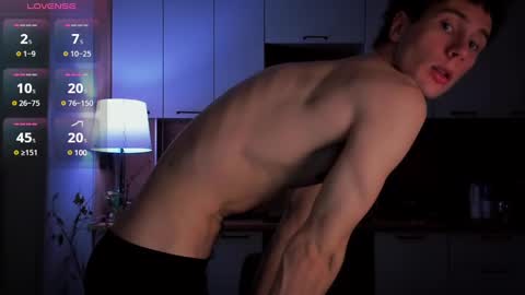 Snapshot of mell0wme chatting on March 11, 1:59 am Mello online show from March 11, 1:59 am