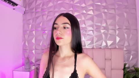 Snapshot of mell_muller chatting on April 29, 11:58 am Mell online show from April 29, 11:58 am