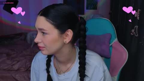 Snapshot of mella_freya chatting on September 28, 11:10 pm Freya IM NONUDE online show from September 28, 11:10 pm