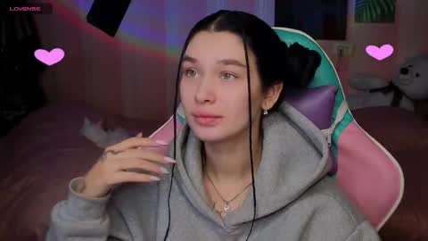 Snapshot of mella_freya chatting on November 3, 11:48 pm Freya IM NONUDE online show from November 3, 11:48 pm