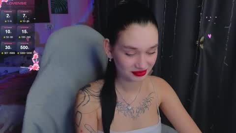 Snapshot of mella_freya chatting on November 30, 10:14 pm Freya IM NONUDE online show from November 30, 10:14 pm