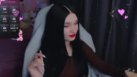 Snapshot of mella_freya chatting on December 1, 11:32 pm Freya IM NONUDE online show from December 1, 11:32 pm