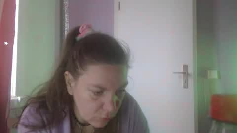 Snapshot of melli23 chatting on February 13, 12:12 pm Melli online show from February 13, 12:12 pm