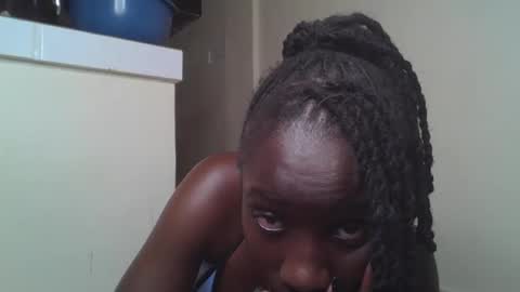 Snapshot of mellisagal chatting on January 8, 1:19 am mellisagal online show from January 8, 1:19 am