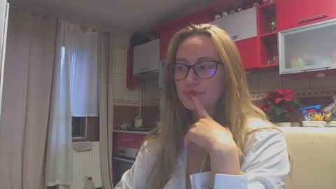 Melly online show from December 11, 7:09 am