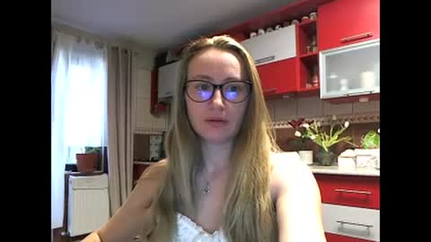 Melly online show from March 4, 8:02 am